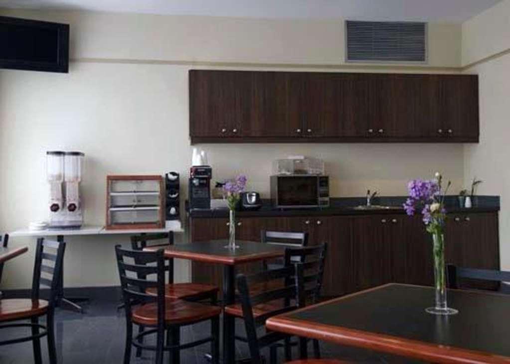 Econo Lodge City Centre Кінгстон Екстер'єр фото